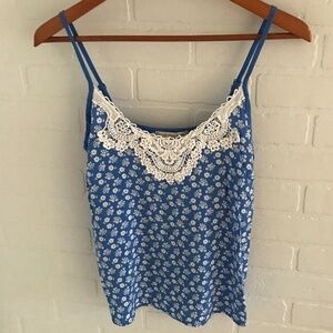 Derek Heart Tank top Blue White Floral Crochet Greek Boho Dainty Coquette M